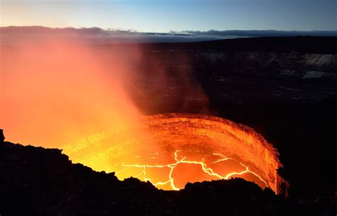 Hawaii Volcano Eruption: Is the Big Island Safe for Travelers? - News Need News