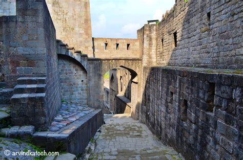 Journey of Beautiful Kangra Fort (Himachal Pradesh) Pictures and Video