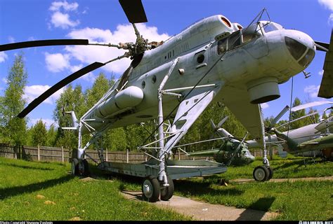 Mil Mi-10 - Russia - Air Force | Aviation Photo #0248096 | Airliners.net