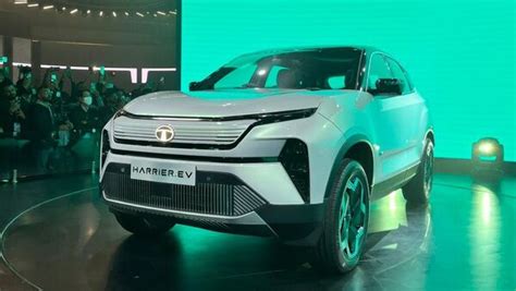 Tata Harrier all-wheel drive electric SUV breaks cover at Auto Expo ...