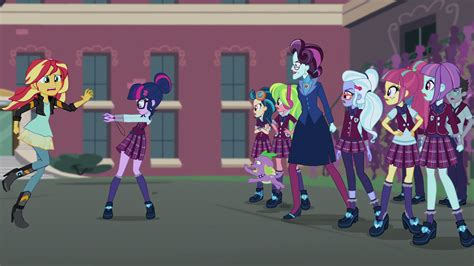 Friendship Games Alternate Version- Sunset Shimmer stops Sci Twi ...