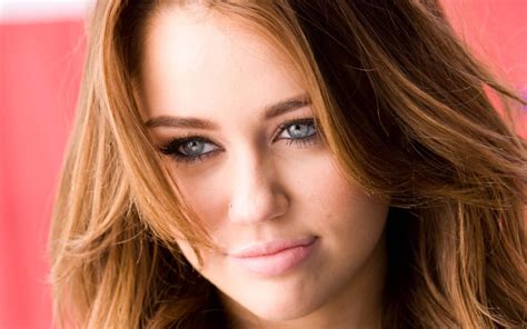 Miley Cyrus Backgrounds - Wallpaper Cave