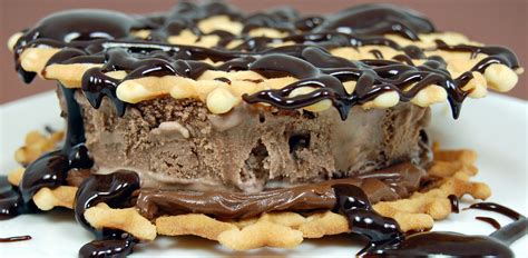 Italian Pizzelle Ice Cream Sandwiches - Easy Recipes for Family Time ...