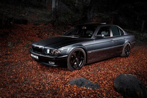 Download Vehicle BMW HD Wallpaper