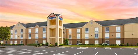 Hotel in Evansville, Indiana | Fairfield Inn Evansville East