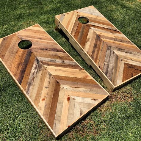 DIY pallet chevron cornhole boards | {hunny-do list} | Diy pallet projects, Diy wood projects ...