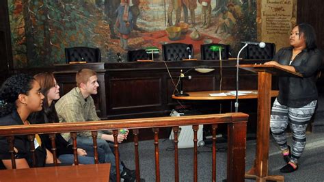 Teens judge teens at Nassau's Youth Court - Newsday