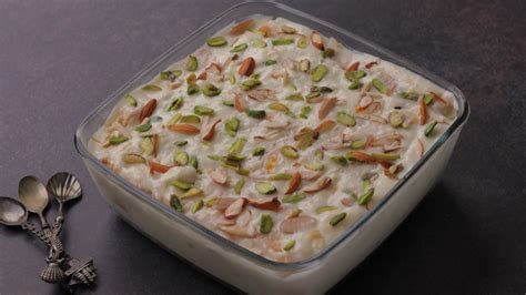 Instant Malai Cake - Aarti Madan