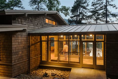 Photo 2 of 9 in Fontana Lake House by Altura Architects - Dwell