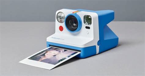 Polaroid Now is a Vintage-Inspired Camera with Modern Features