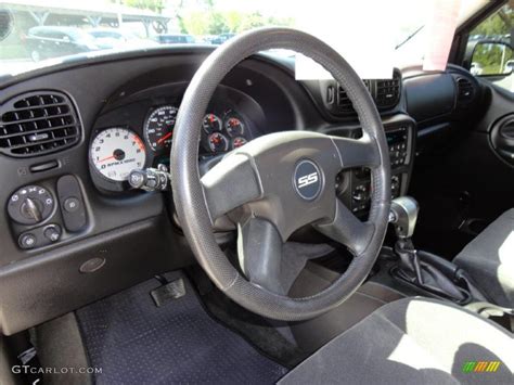 2008 Chevrolet TrailBlazer SS interior Photo #48030221 | GTCarLot.com