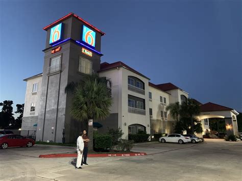 Motel 6 Houston, TX - Spring in Houston | Best Rates & Deals on Orbitz