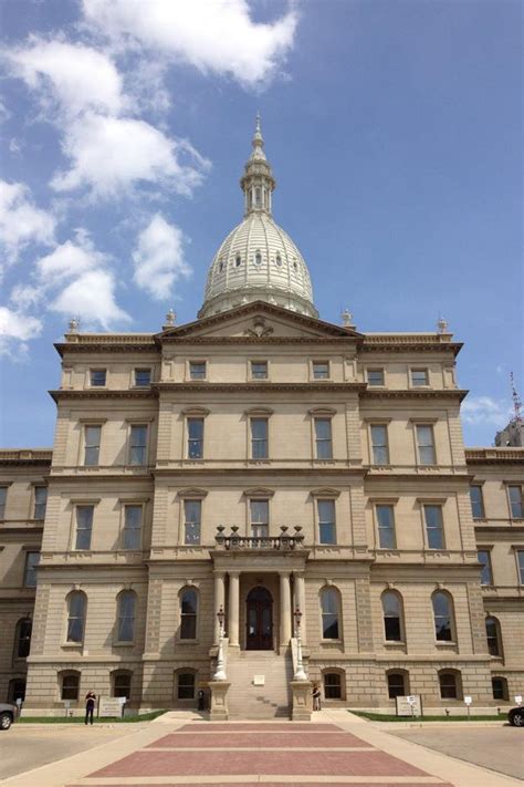 State Capitol Building in Lansing, MI | Capitol building, Michigan, Lansing