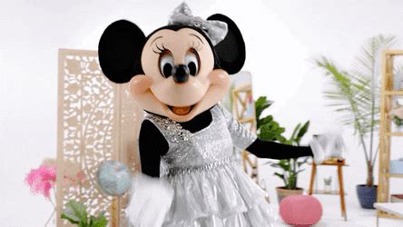 Mickey Mouse GIFs | GIFDB.com