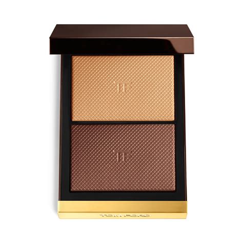 The 21 Best Highlighters for Darker Skin Tones | Who What Wear