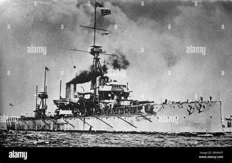 History dreadnought hi-res stock photography and images - Alamy