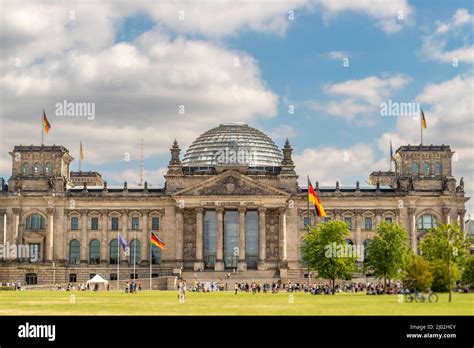 Bundestag is the German federal parliament Stock Photo - Alamy