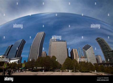 chicago skyscrapers reflection in the bean Stock Photo - Alamy