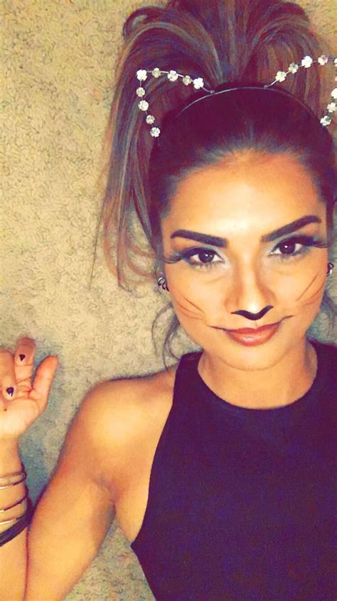 Cat makeup. Cat costume. Cat nails. Halloween 2015. Simple diy costume for the night! Instagram ...