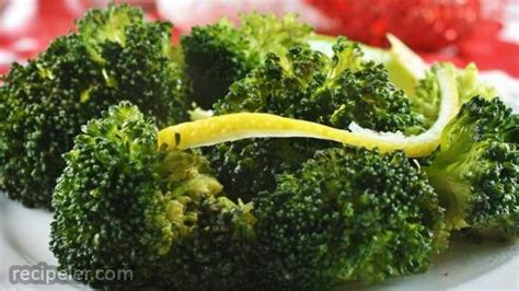 Broccoli with Lemon Butter Sauce