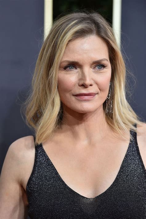 Michelle Pfeiffer – 2020 Golden Globe Awards • CelebMafia