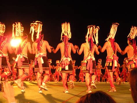 File:Taiwan aborigine amis dance.jpg - Wikimedia Commons