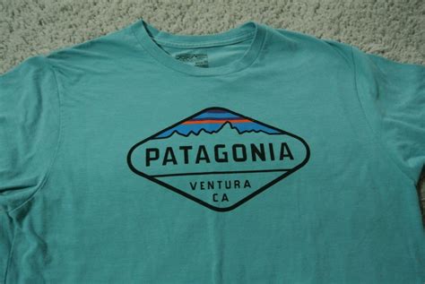 Patagonia Ventura CA Men Slim Fit Logo Graphic T-Shir… - Gem