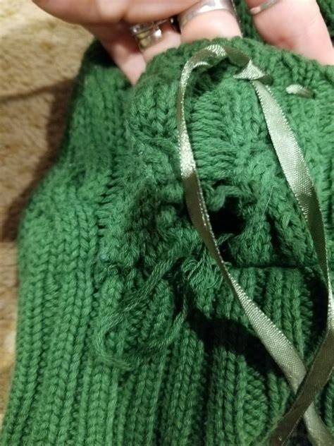Juniors Crop Top Sweater Small read.... | eBay