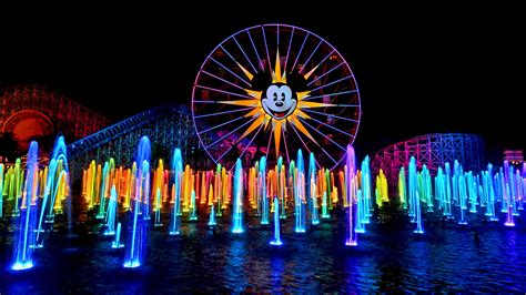 ‘World of Color – Season of Light’ Is Glowing Into Disney California ...