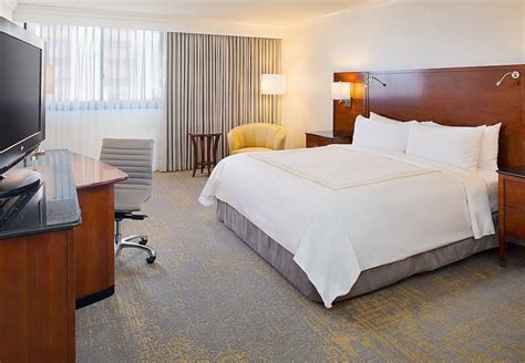 Los Angeles Marriott Burbank Airport Burbank, California, US - Reservations.com