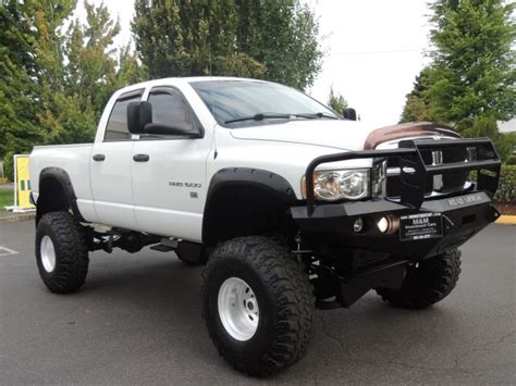 2004 Dodge Ram 1500 SLT / Crew Cab / 4X4 / 76K miles / LIFTED LIFTED