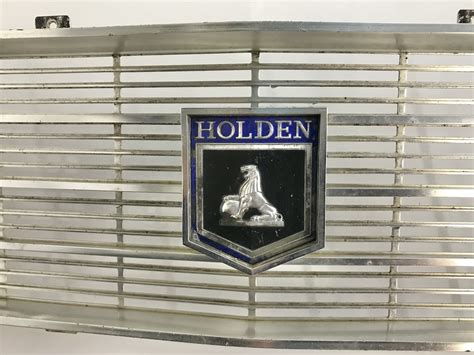 HOLDEN USED HT PREMIER FRONT GRILLE