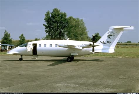 Piaggio P-180 Avanti - Alpi Eagles | Aviation Photo #1056450 | Airliners.net