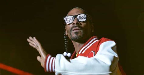 15 Rappers Who Wear Glasses