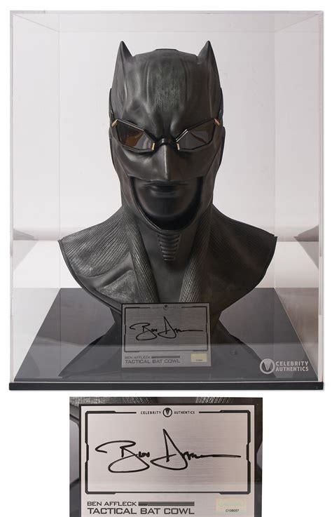 Lot Detail - Ben Affleck Signed ''Batman'' Cowl Display