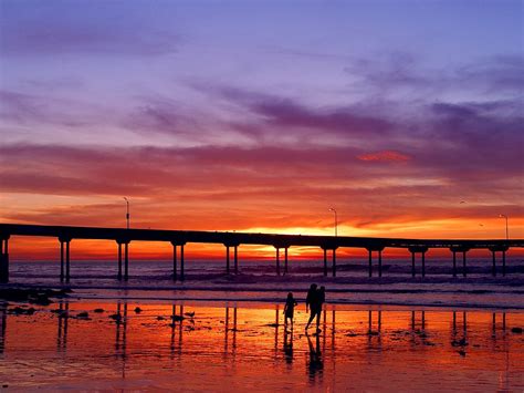 File:Sunset pier.jpg - Wikipedia