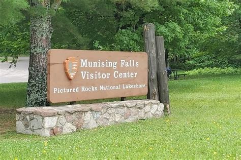 Munising Falls Trail with 3 viewpoints of waterfalls PHOTOS Pictured Rocks 🌳 UP Michigan travel ...