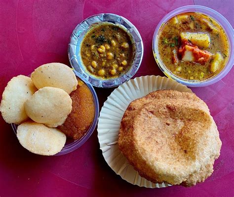 1Bedmi-aloo and nagori-halwa3 - Living + Nomads – Travel tips, Guides, News & Information!