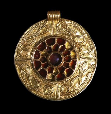 121 best images about Anglo-Saxon jewelry on Pinterest | Brooches ...