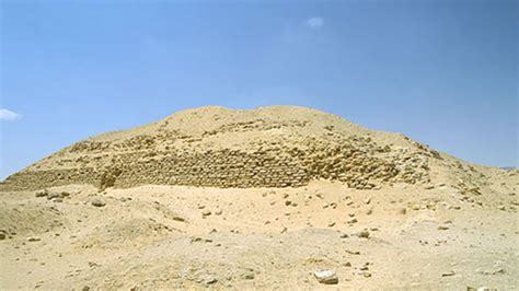 Egypt discovers tomb of Old Kingdom pharaoh