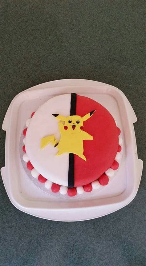 Pikachu pokeball cake | Party cakes, Pikachu cake, Cake