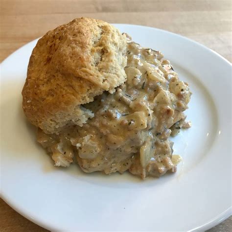 Vegan Biscuits and Sausage Gravy | Bob's Red Mill's Recipe Box