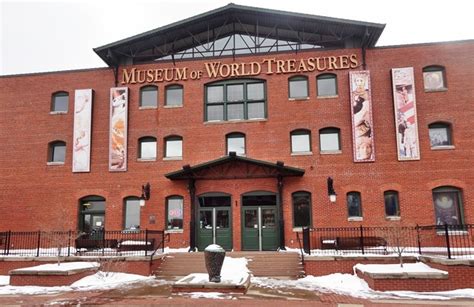 Quirky Attraction: Museum of World Treasures | Quirky Travel Guy