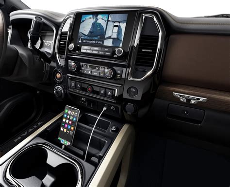 Nissan TITAN Interior Review Richardson TX | Courtesy Nissan