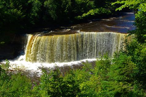 Lake Superior Hiking Trails - Lake Superior Circle Tour