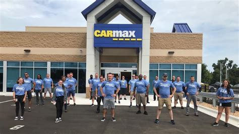 CarMax Earnings Plunge Signals Market Shift