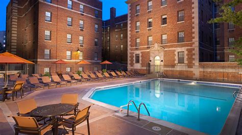 Connecticut Heights Apartments in DC - Van Ness - 4850 Connecticut ...