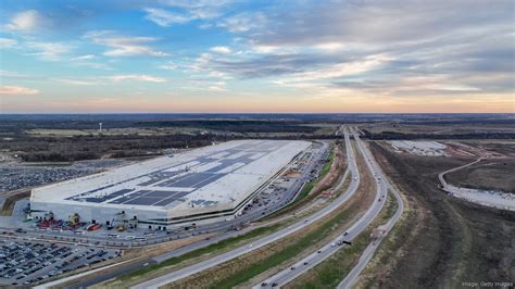 Tesla spurs EV boom between Austin, San Antonio - Austin Business Journal