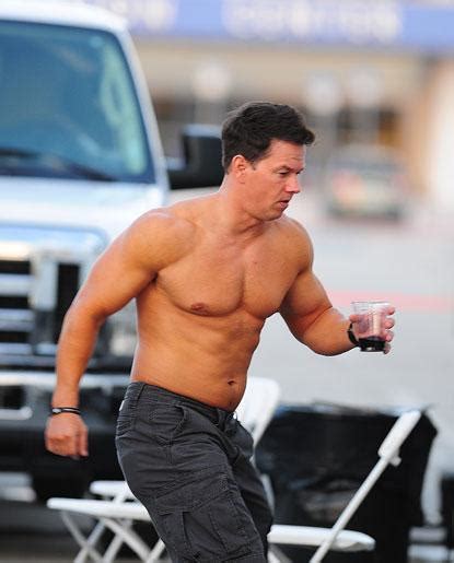 Mark Wahlberg On The Set Of Pain And Gain