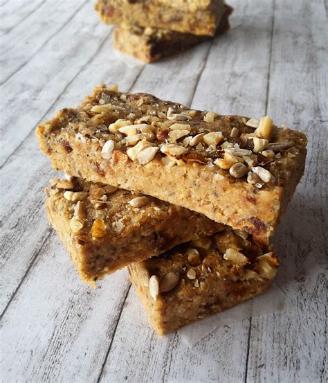 Easy Homemade Protein Bar | Healthy protein bars, Protein bars homemade ...